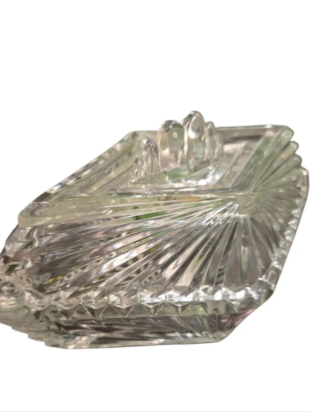 vintage Art Deco diamond-shaped ribbed glass lidded trinket with sawtooth edge.